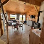Lesny Zakatek Uroczysko -apartamenty Nowoczesnej Stodoly Apartman *