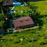 Lesny Zakatek Uroczysko -apartamenty Nowoczesnej Stodoly *