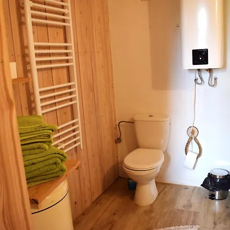 Lesny Zakatek Uroczysko -apartamenty Nowoczesnej Stodoly * Stogniewice