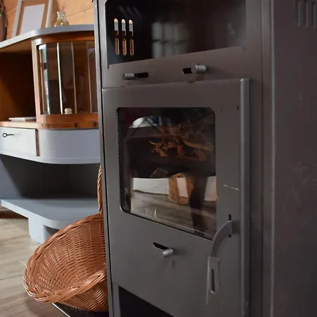 Lesny Zakatek Uroczysko -apartamenty Nowoczesnej Stodoly * Stogniewice